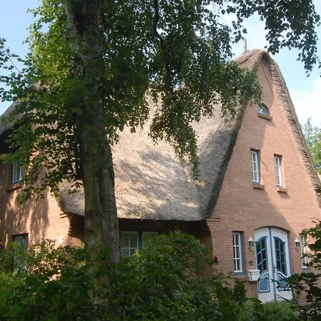 Haus-karpfenteich-whg-02 *