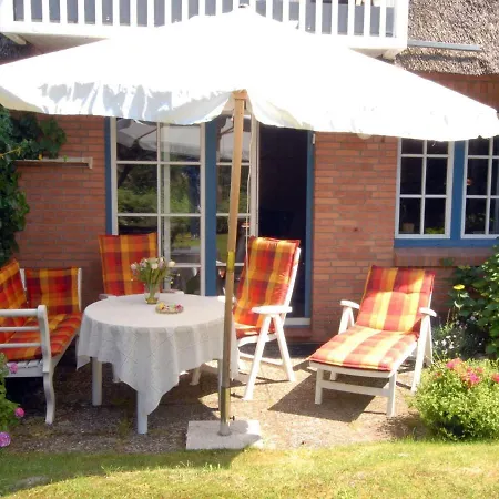 Haus-karpfenteich-whg-02 *